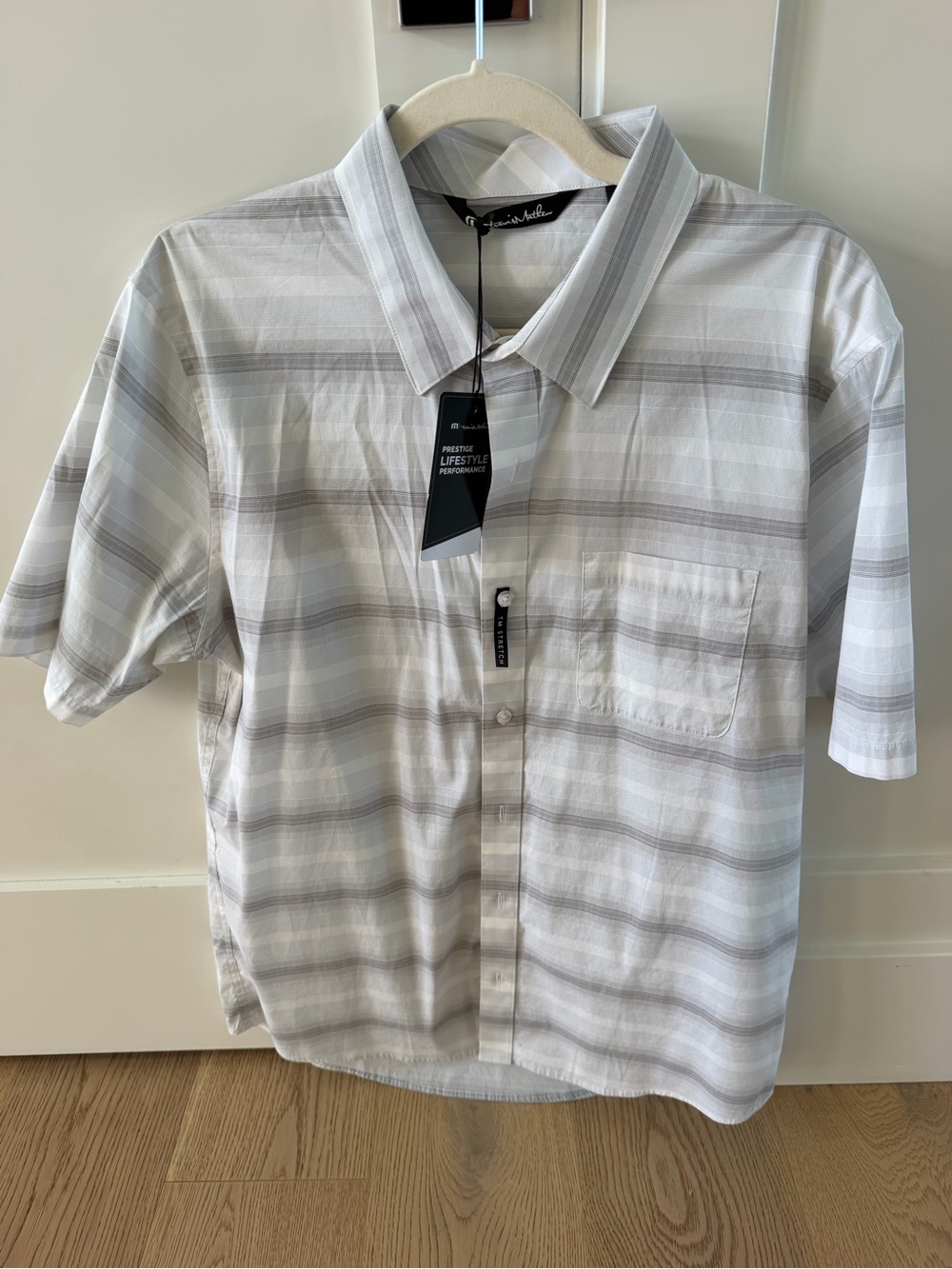 Travis Mathew Men’s Short-Sleeve Button-Down Shirt - Light Gray & White Plaid